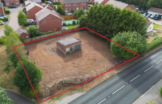 Building Plot in Lower Broadheath photo